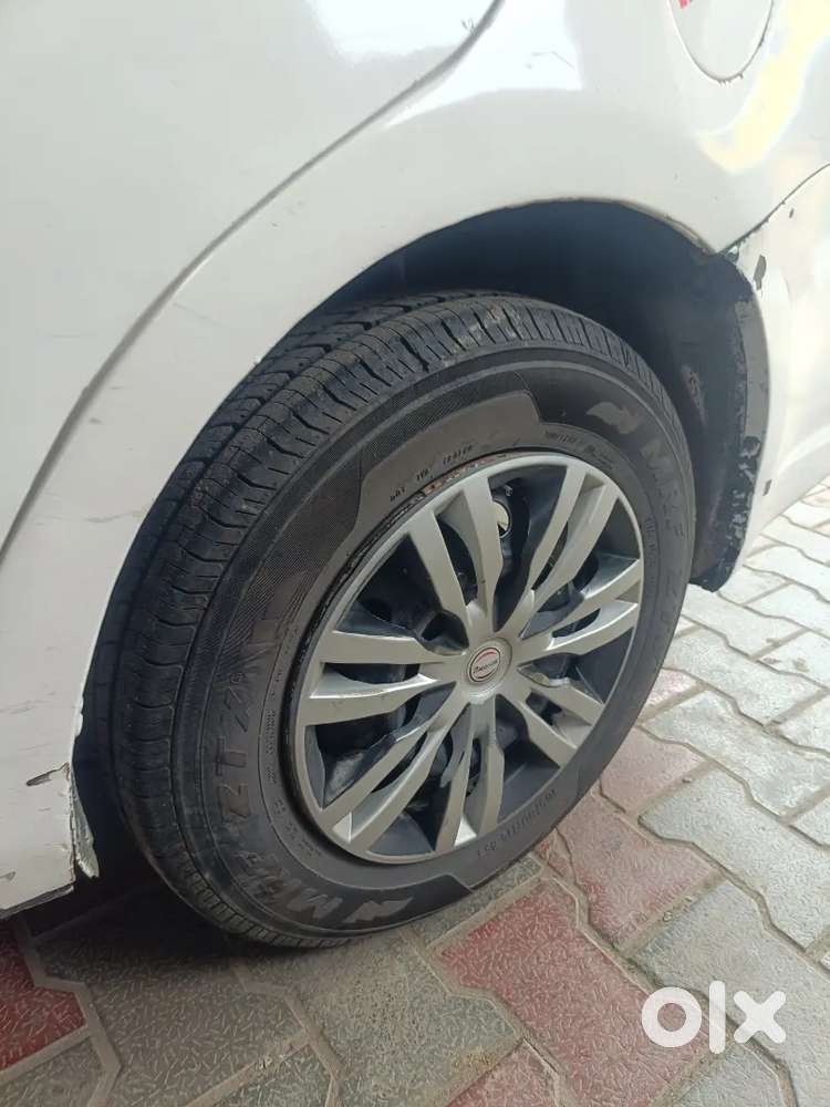 Maruti Suzuki Dzire 2015