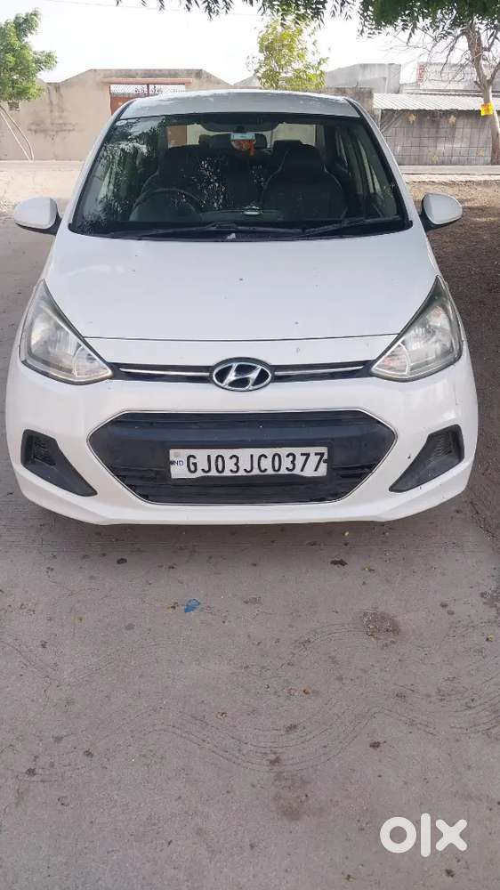 Hyundai Xcent 2015 Cng & Hybrids 131000 Km Driven
