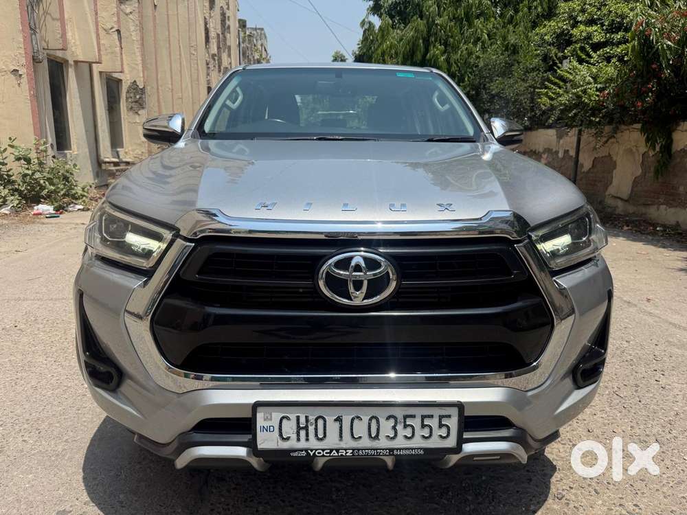 Toyota Hilux 2.8 High 4x4 Mt, 2023, Diesel