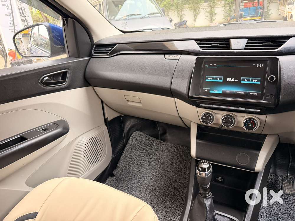 Renault Triber Rxt, 2020, Petrol