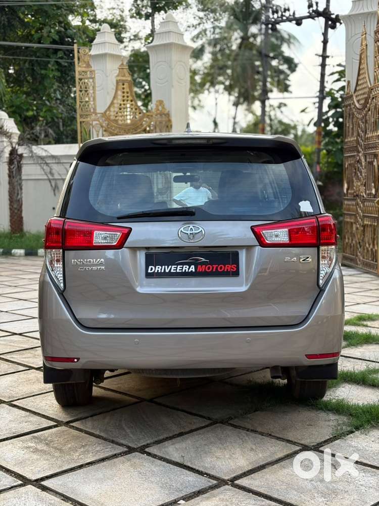 Toyota Innova Crysta 2017 Diesel 173000 Km Driven