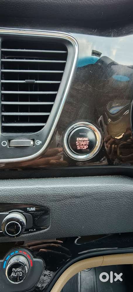 Kia Carnival Limousine Plus 7 Str, 2020, Diesel