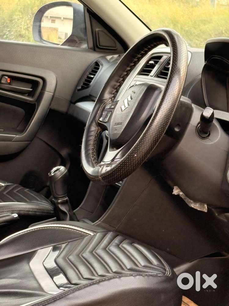 Maruti Suzuki Brezza 1.5 Vxi Smart Hybrid, 2022, Petrol