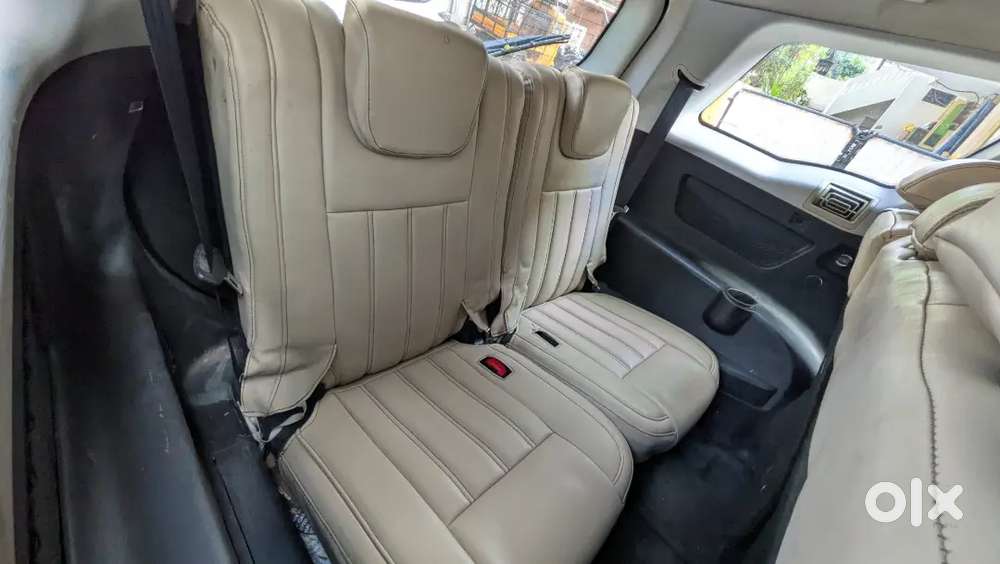 Mahindra Xuv500 2019 Variant W5