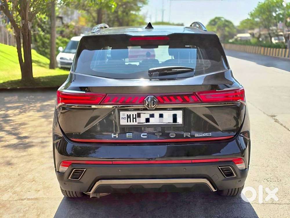 Mg Hector Plus Sharp Pro Blackstorm 1.5 Turbo Petrol Cvt 7 Str, 2024..