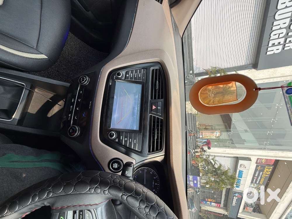 Very Less Driven Premium Hachback Well Maintained Top Model I20