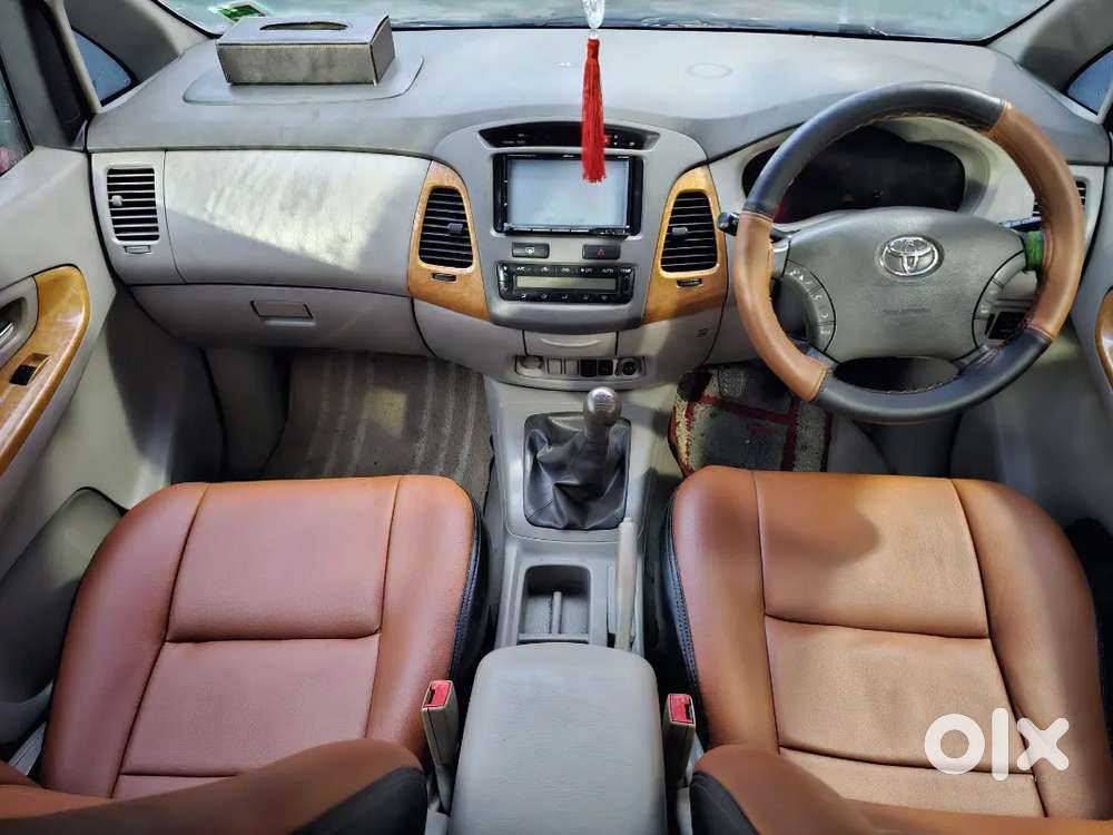 Toyota Innova 2012 Diesel Well Maintained Orginal Kerala Vehicle