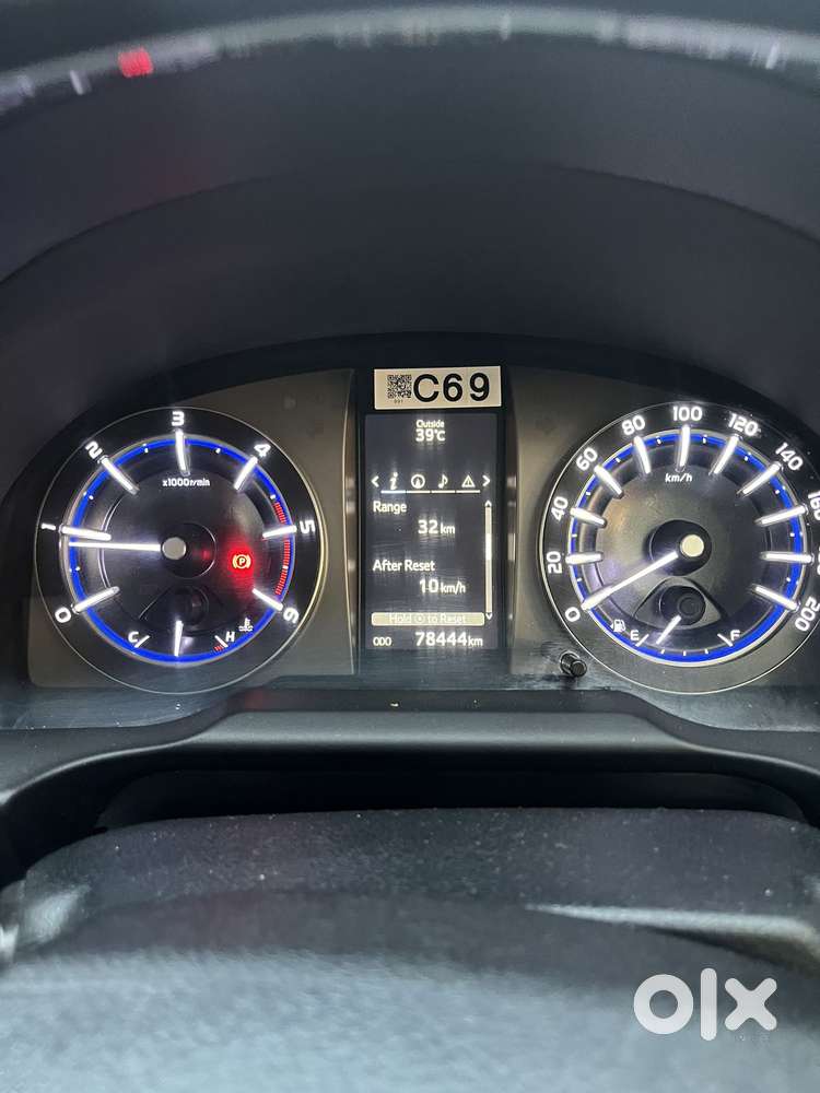 Toyota Innova Crysta 2.4 V, 2017, Diesel