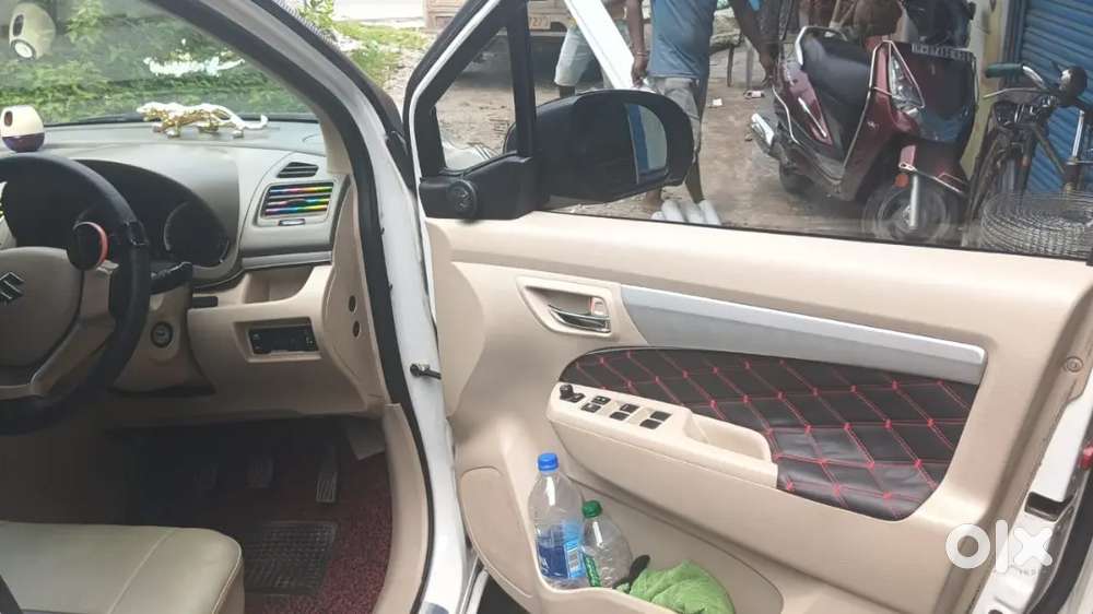 Maruti Suzuki Ertiga 2016 Petrol 26166 Km Driven