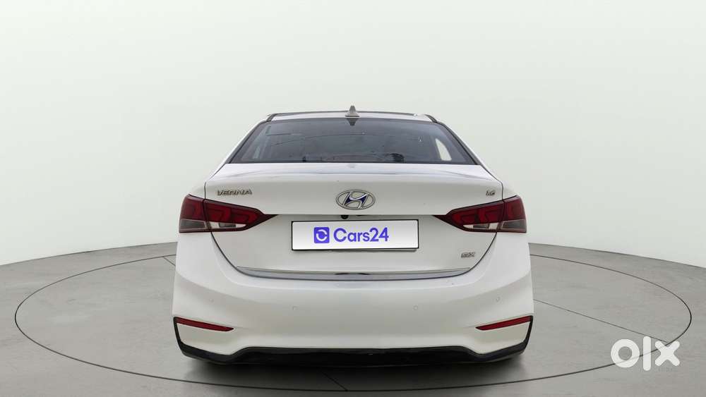 Hyundai Verna 1.6 Sx (o) Vtvt At, 2018, Petrol