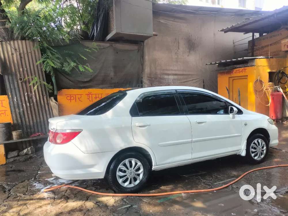 Honda City Zx 2006 Cng & Hybrids Well Maintained