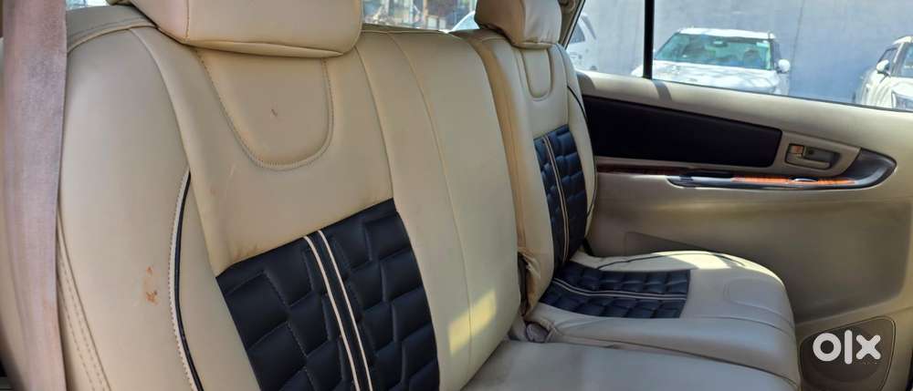 Toyota Innova 2.5 G (diesel) 8 Seater, 2013, Diesel