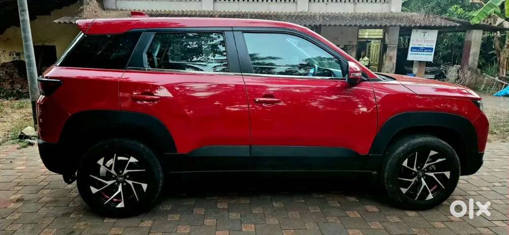 For Sale: Maruti Brezza 1.5 Lxi 2024 (feb 2025 Regd) - Like Brand New!
