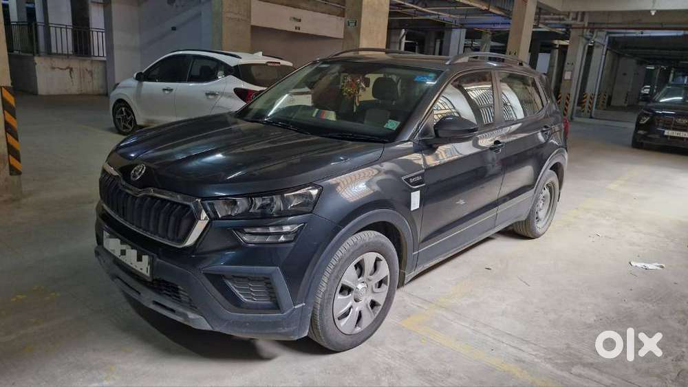 Skoda Kushaq 1.0 Tsi Active, 2022, Petrol