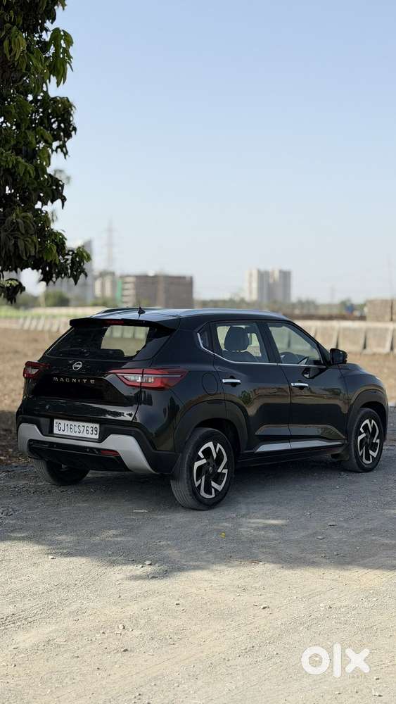 Nissan Magnite 1.0 Xv Premium, 2021, Petrol