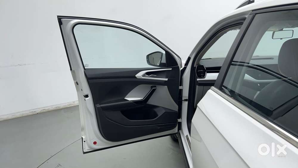 Skoda Kushaq Ambition 1.0l Tsi Mt, 2023, Petrol