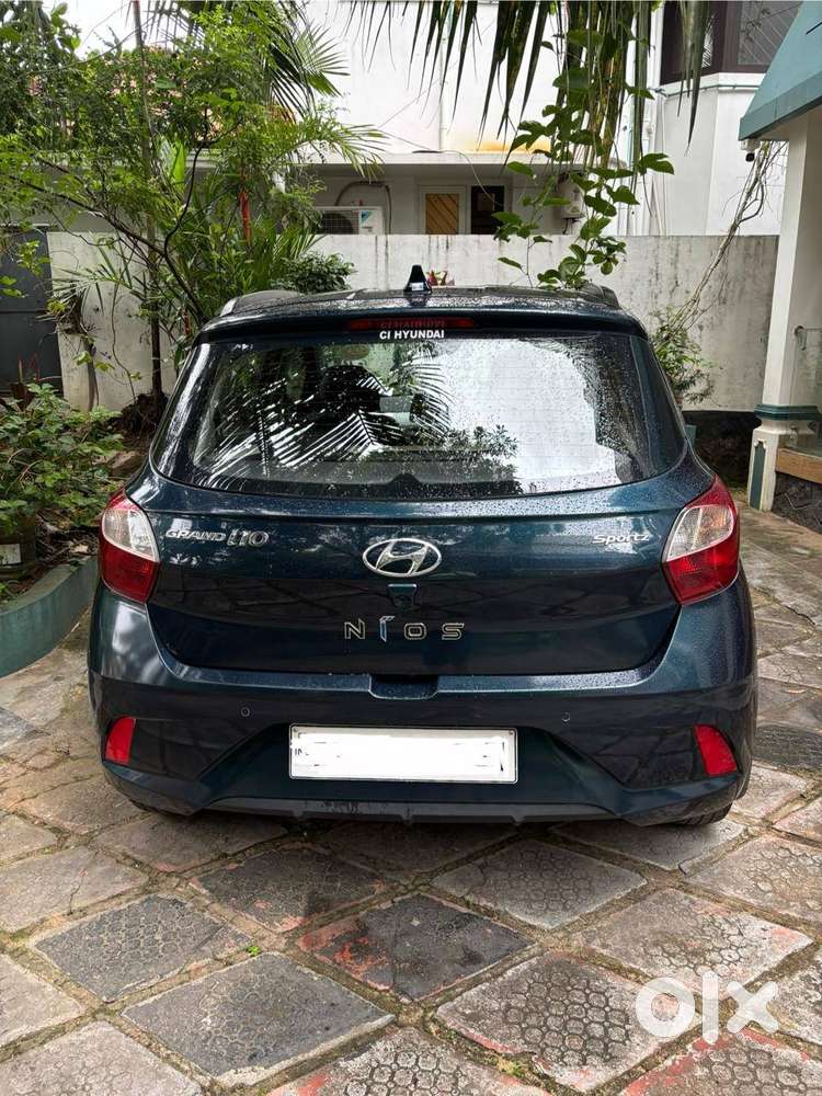 Grand I10 Nios Sportz Amt