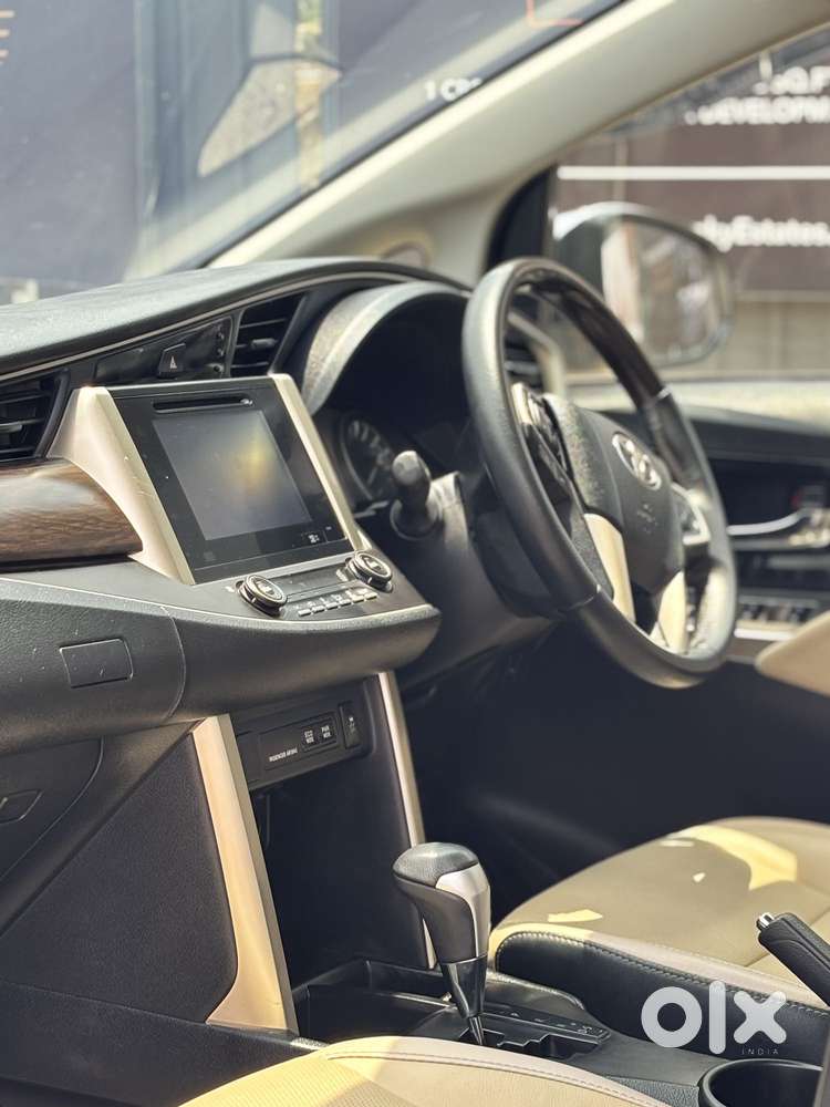 Toyota Innova Crysta 2.8z Automatic, 2019, Diesel