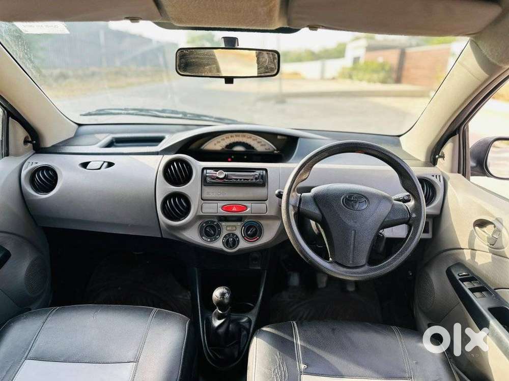 Toyota Etios 1.5 Std, 2011, Petrol
