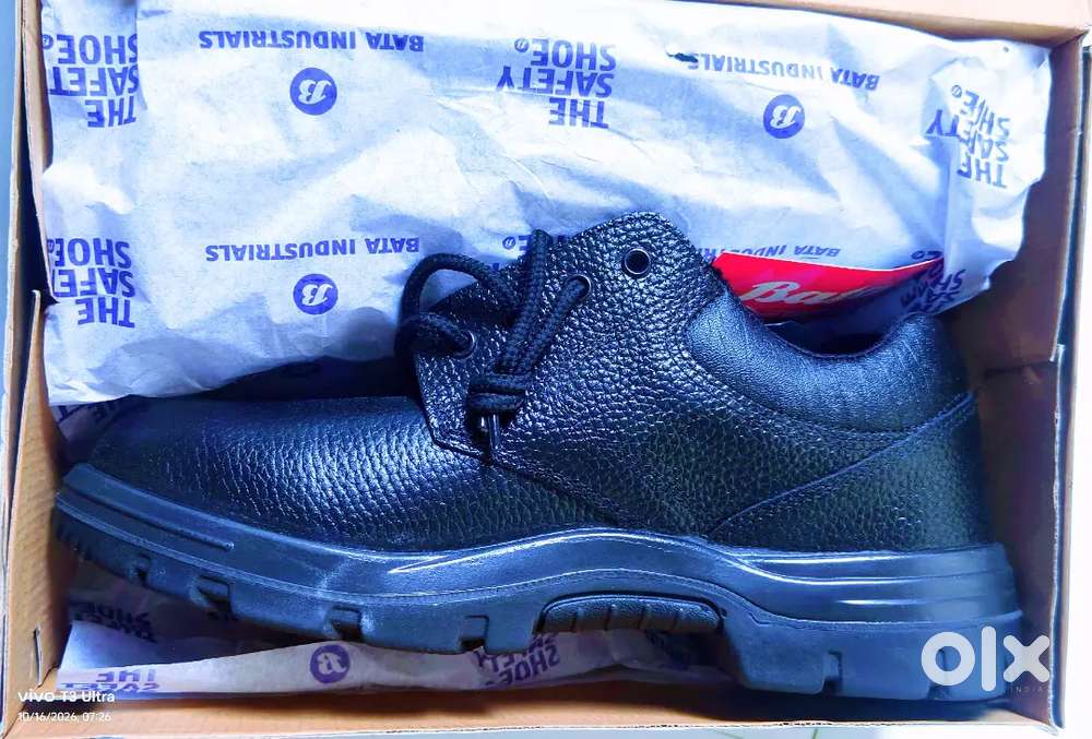 BATA INDUSTRIAL THE SAFETY SHOE ( Brand new , Unused)