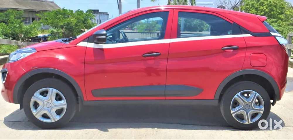 Tata Nexon Xm Petrol 2019