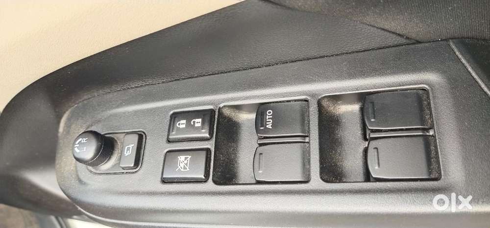 Maruti Suzuki Dzire 1.2 Vxi, 2025, Petrol