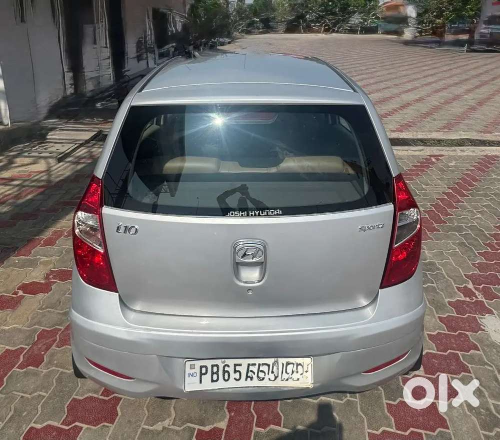 Hyundai I10 2017 Petrol 75140 Km Driven