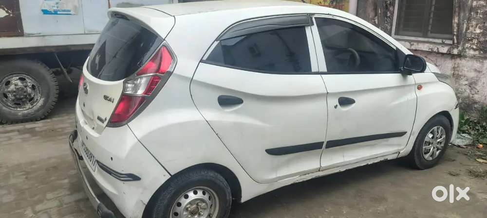 Hyundai Eon 2013 Petrol Well Maintained