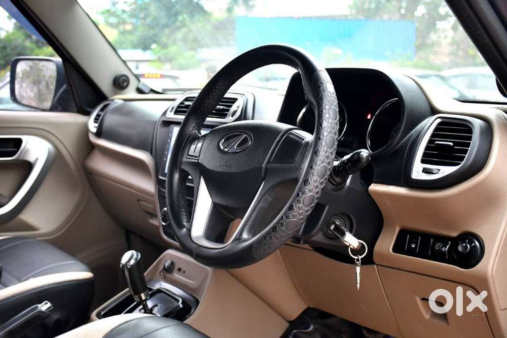 Mahindra Tuv 300 Mhawk100 T8, 2017, Diesel