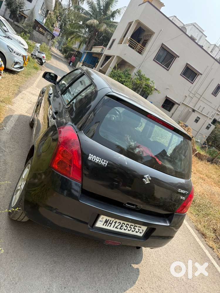 Maruti Suzuki Swift Black