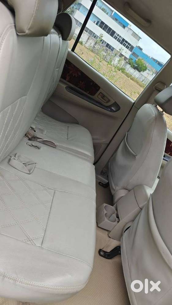 Toyota Innova 2.5 G (diesel) 8 Seater, 2013, Diesel