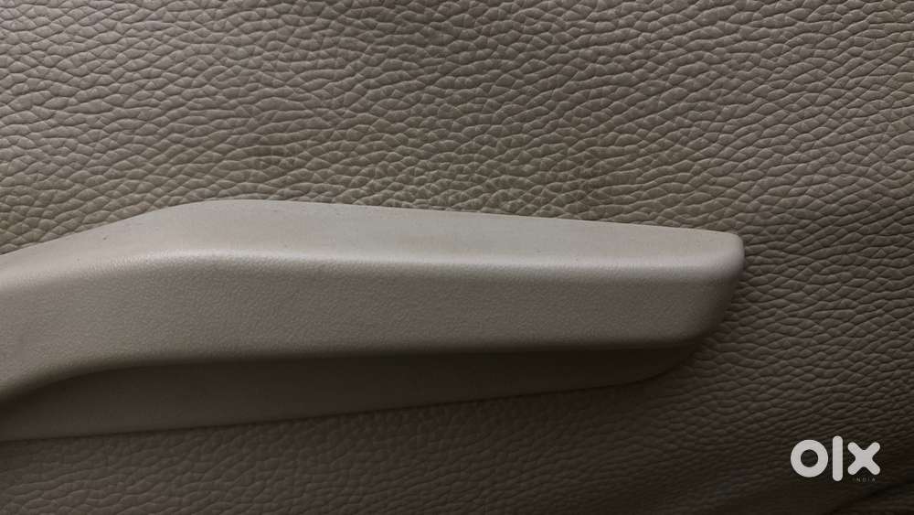 Maruti Suzuki Swift Dzire Amt Vxi, 2019, Petrol