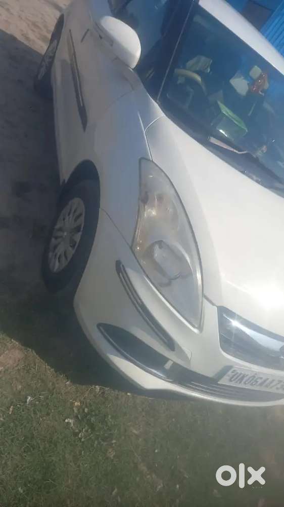 Maruti Suzuki Swift Dzire 2013