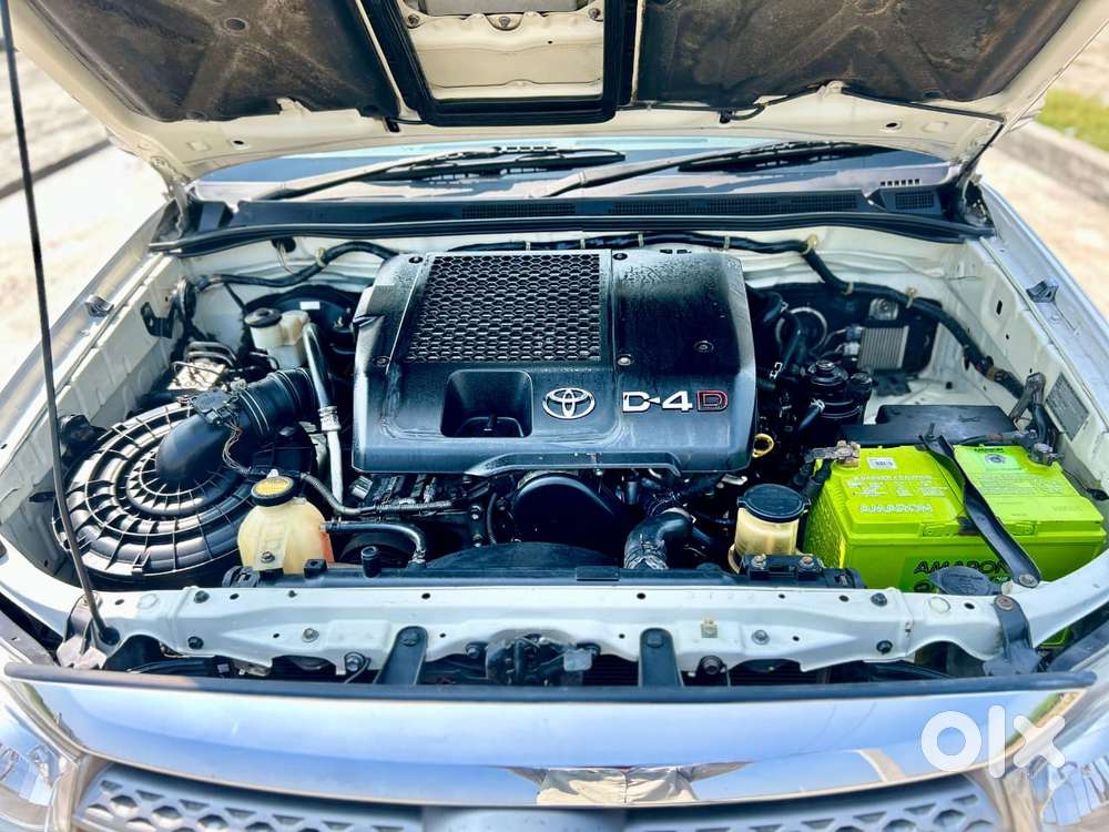 Toyota Fortuner 3.0 4x4 Manual, 2011, Diesel