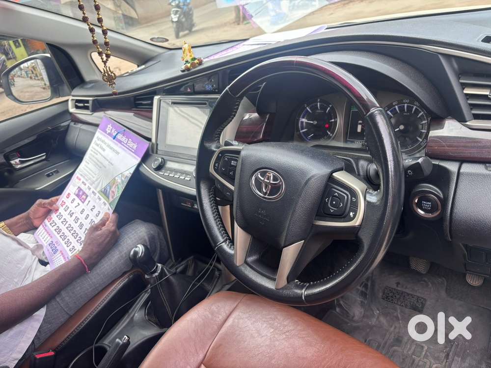 Toyota Innova Crysta 2016 Diesel Manual