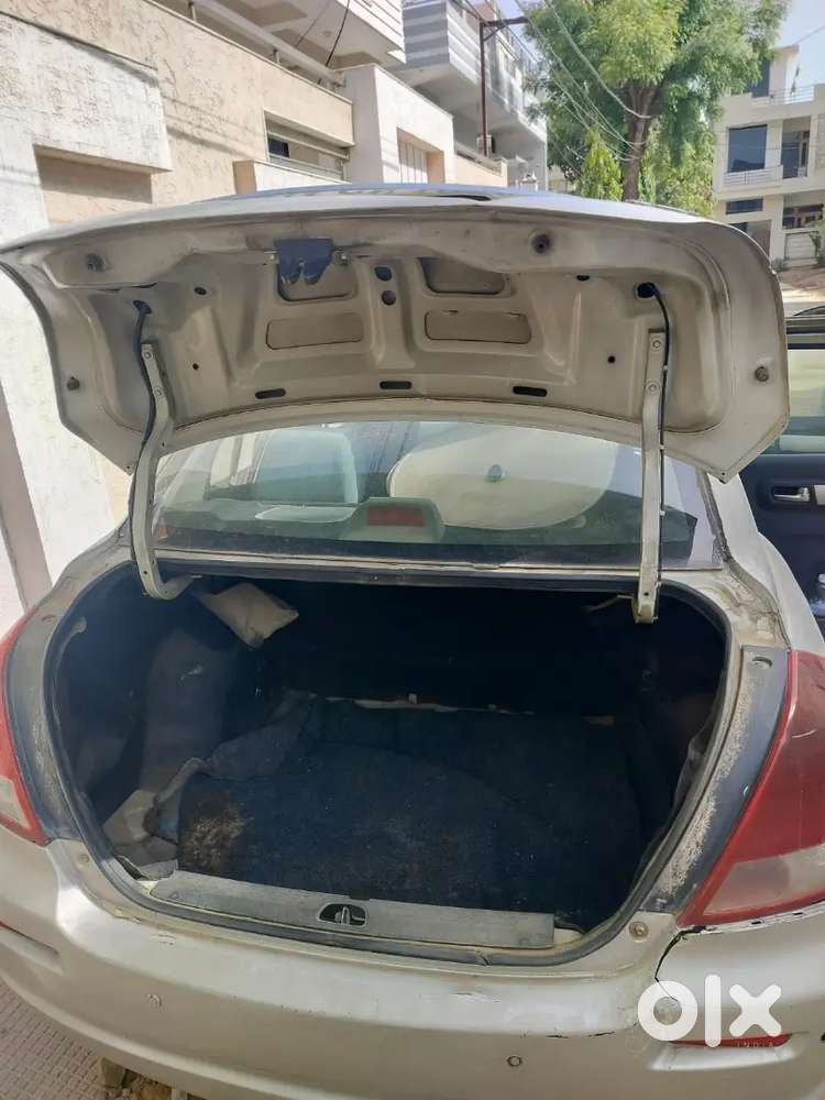 Maruti Suzuki Dzire 2011