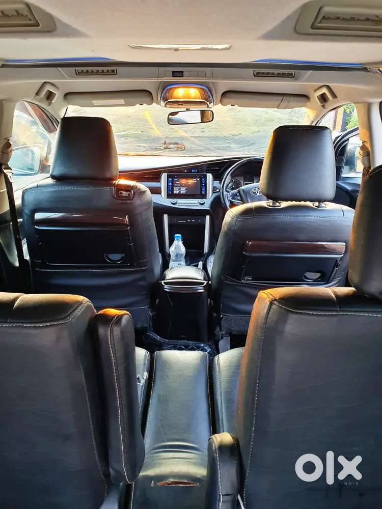 Innova Crysta 2.8z Automatic 1st Owner