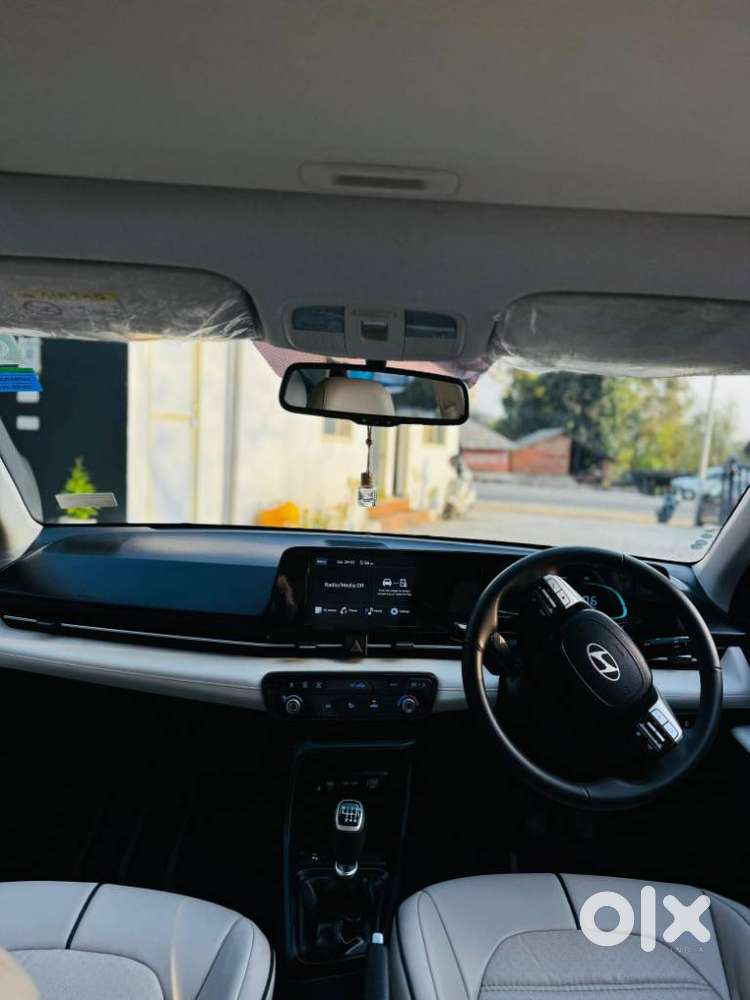 Hyundai Verna 1.5 Mpi Mt Sx (o), 2025, Petrol