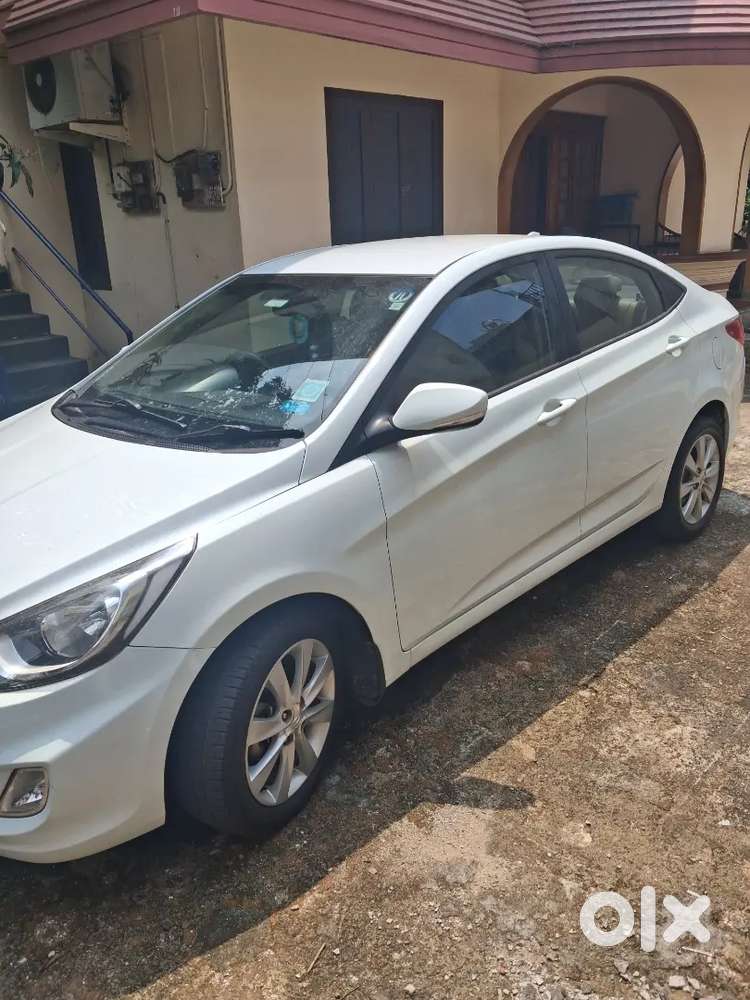 Hyundai Fluidic Verna 115000 Km Driven Single Owner