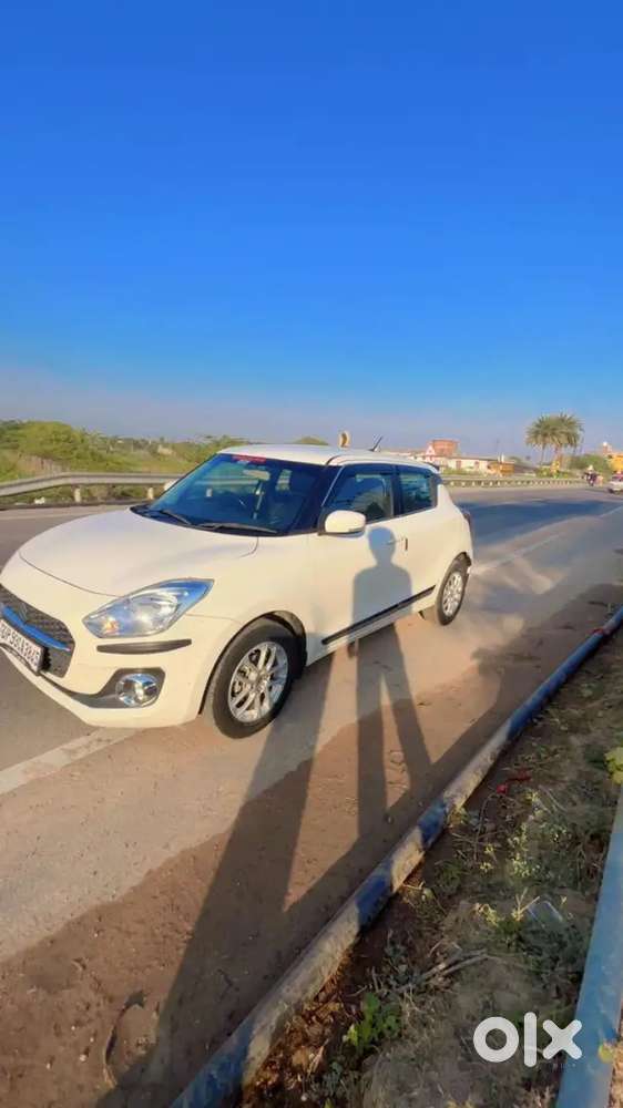 Top Model Maruti Suzuki Swift 2023 Cng & Hybrids 47000 Km Driven