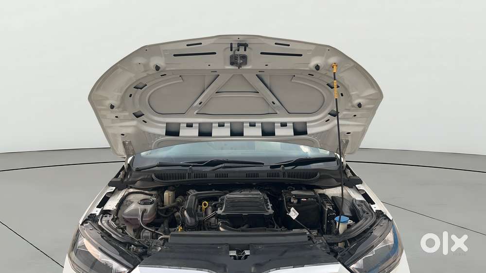 Skoda Slavia Ambition 1.5l Tsi Mt, 2022, Petrol