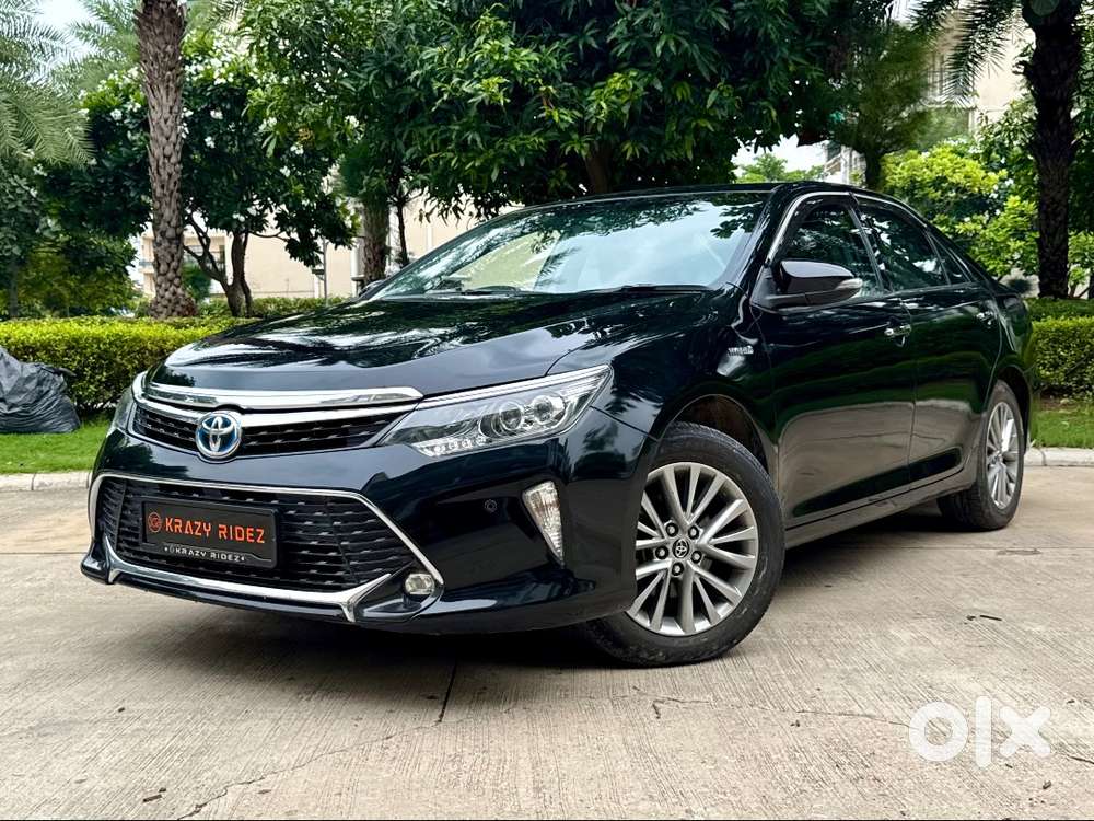 Toyota Camry Hybrid 2018 Mint Condition