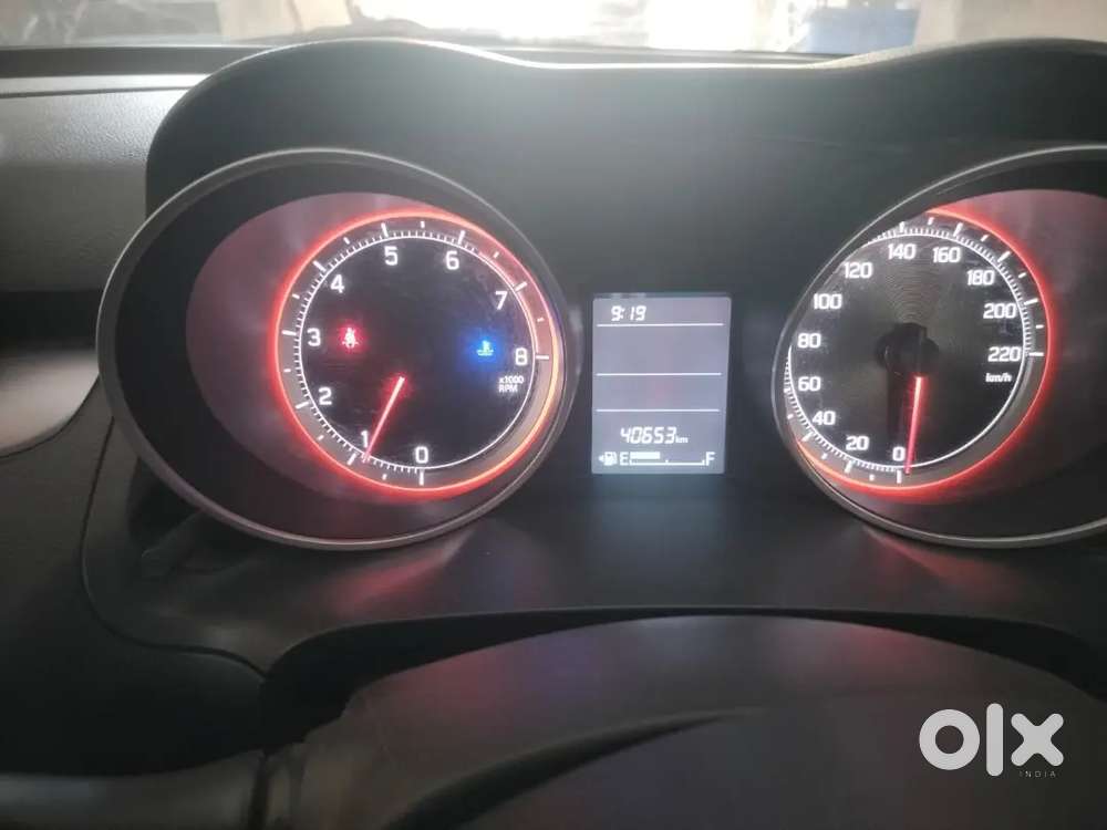 Maruti Suzuki Swift Petrol 2023