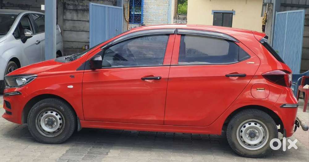 Tata Tiago, 2024, Petrol
