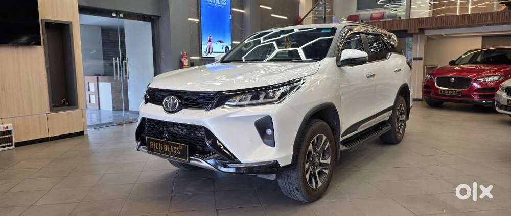 Toyota Fortuner Legender 4x2 At 2.8, 2024, Diesel