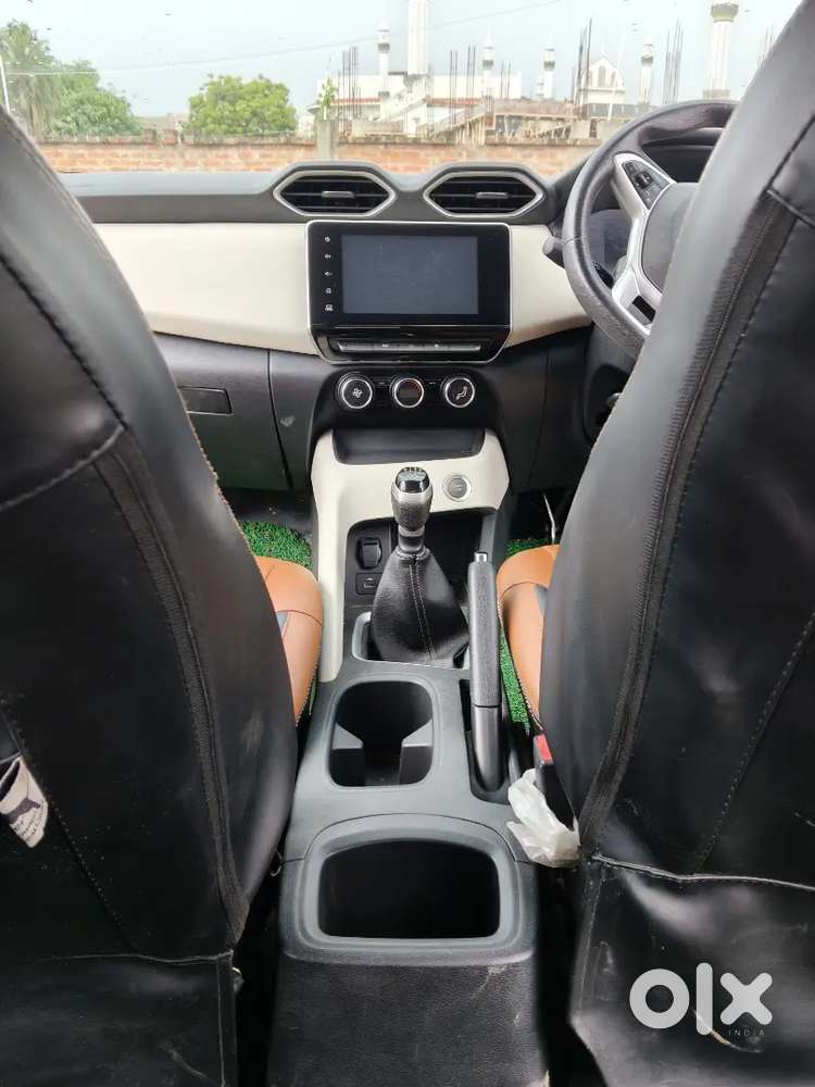 Nissan Magnite 1.0 Xv Premium 2021