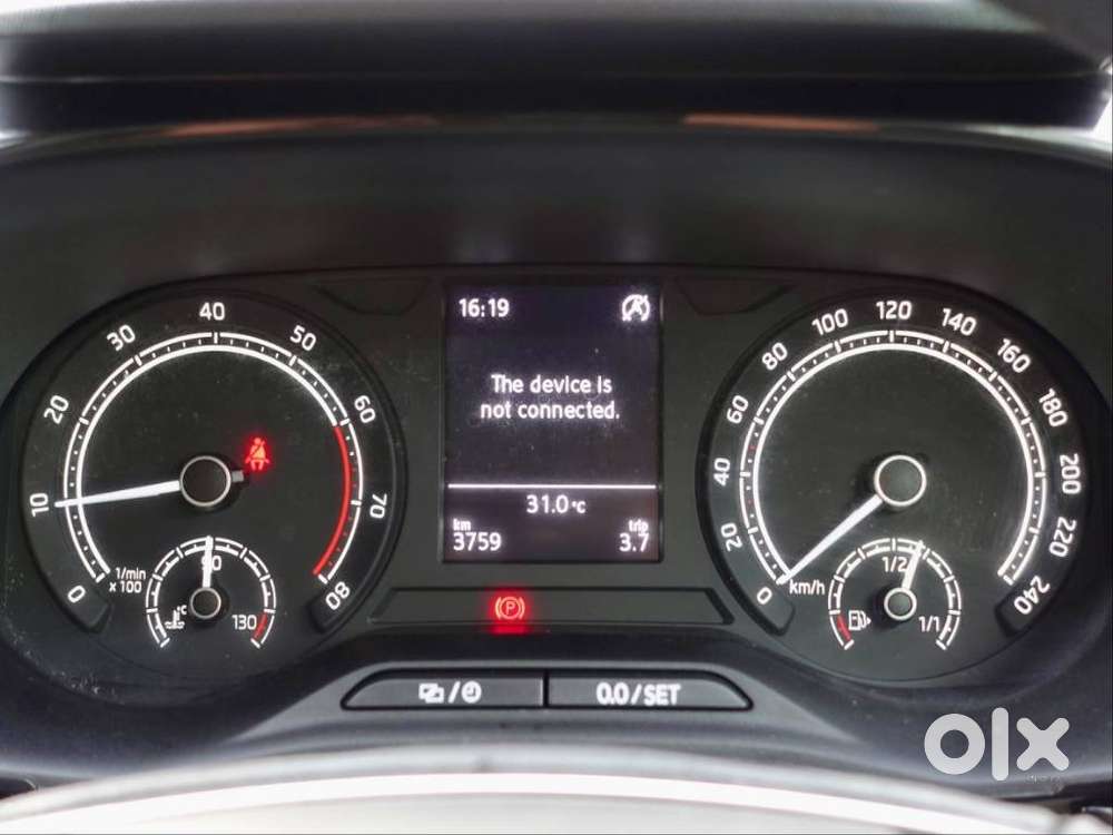 Skoda Slavia Sportline 1.0l Tsi Mt, 2026, Petrol