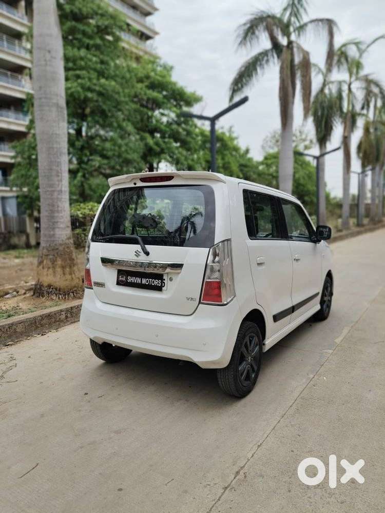 Maruti Suzuki Wagon R Stingray Vxi, 2015, Petrol