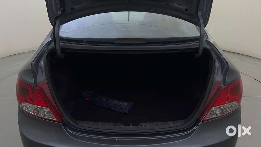 Hyundai Verna Fluidic 1.6 Vtvt Sx Opt, 2013, Petrol