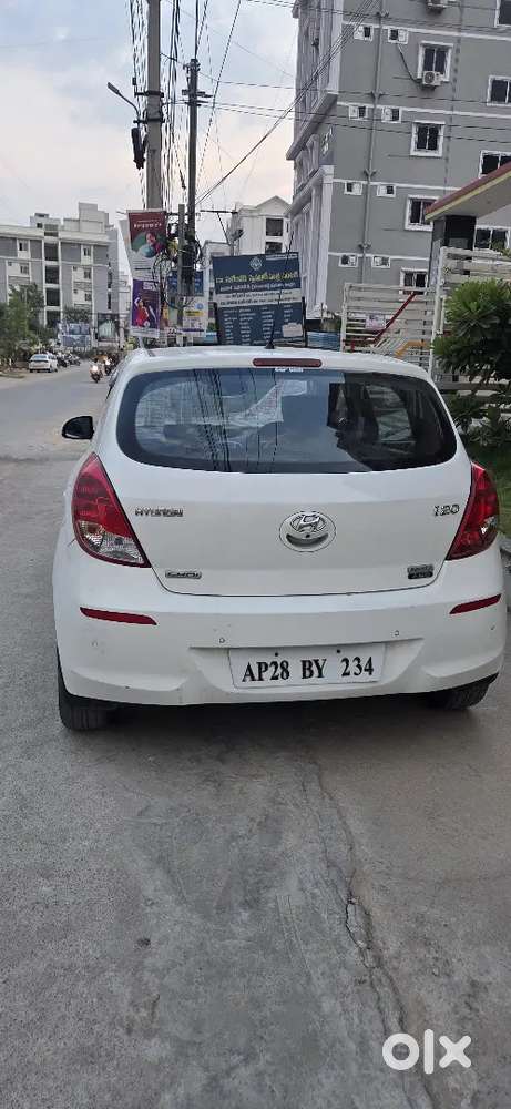 Hyundai I20 1.4 Sportz 2013